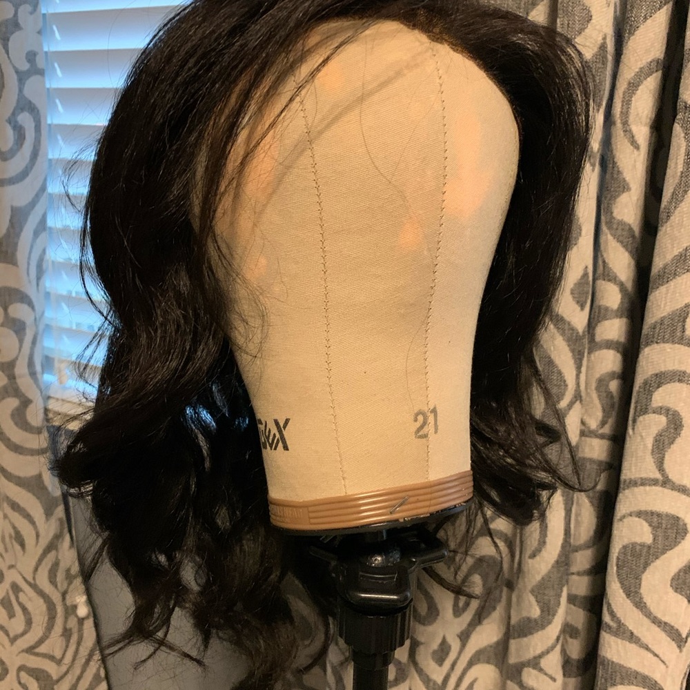 Synthetic wig - Picture 3 of 6